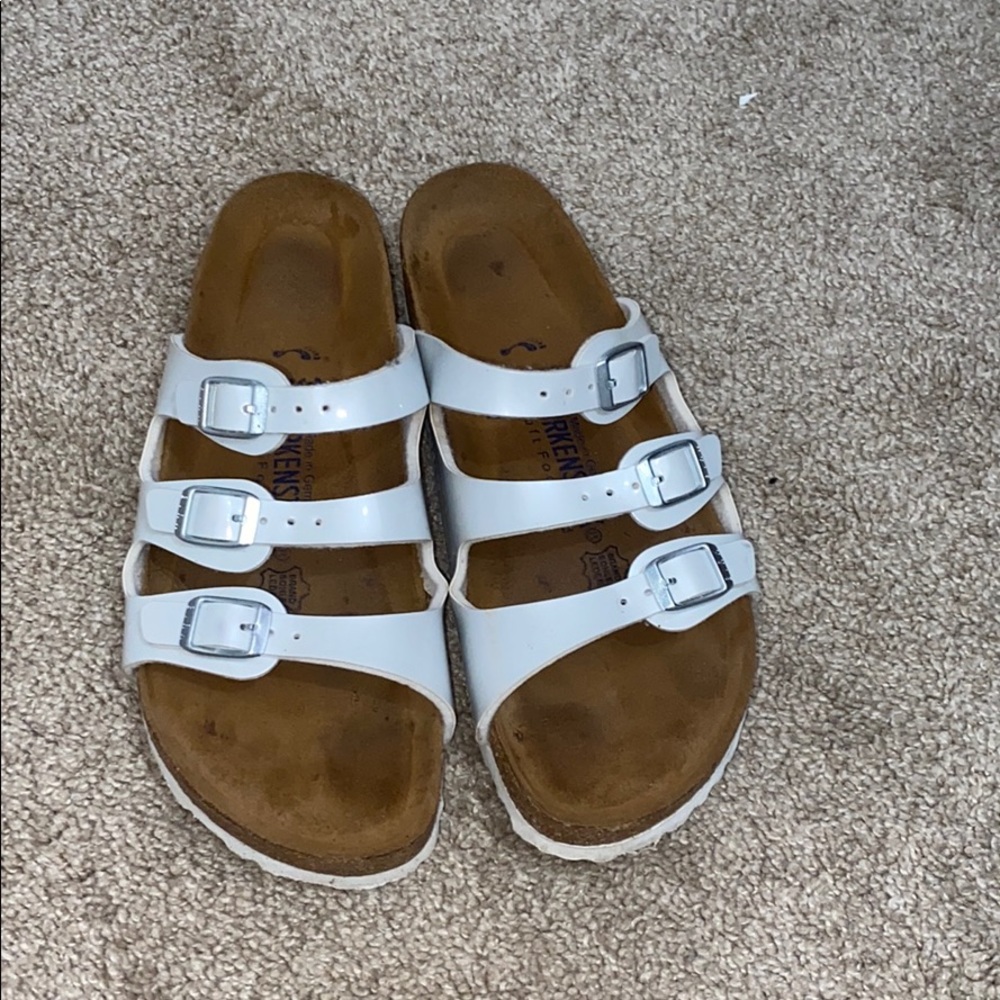 barely worn birkenstock’s